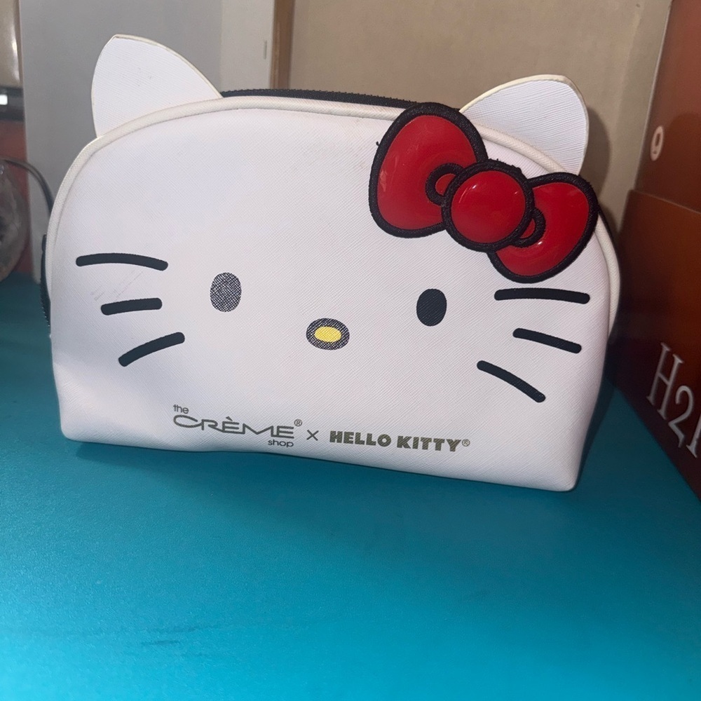 Hello kitty sanrio makeup bag